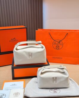 Hermès Pegasus Bag